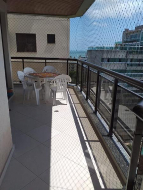 Apartamento na Enseada com vista para o mar - 300 m da praia